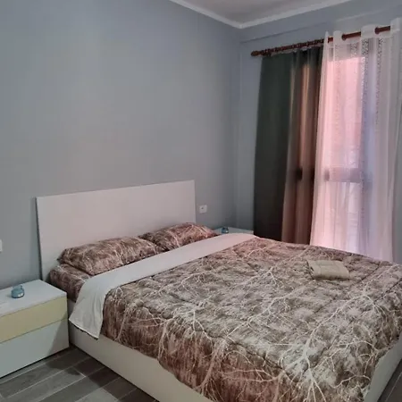 Mine Peza Lux Apartment *