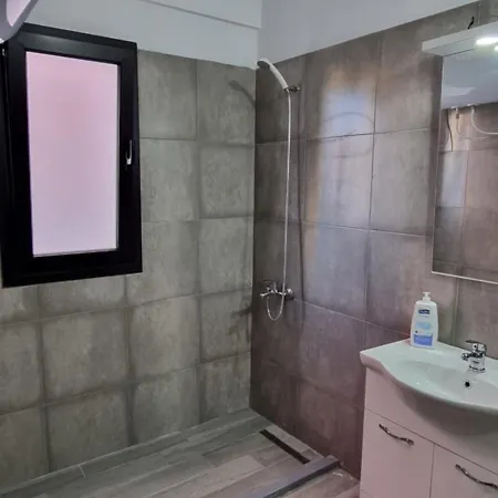 Apartment Mine Peza Lux Tirana
