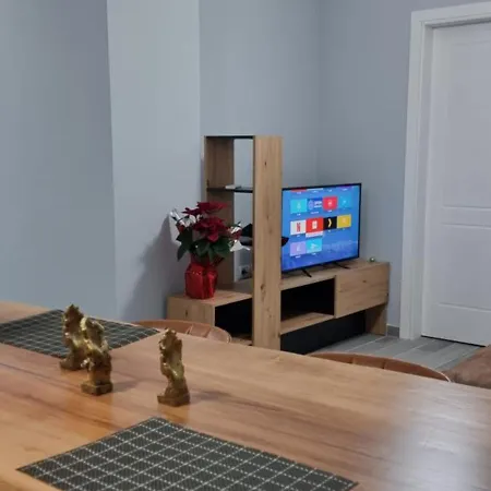 Mine Peza Lux Apartment *