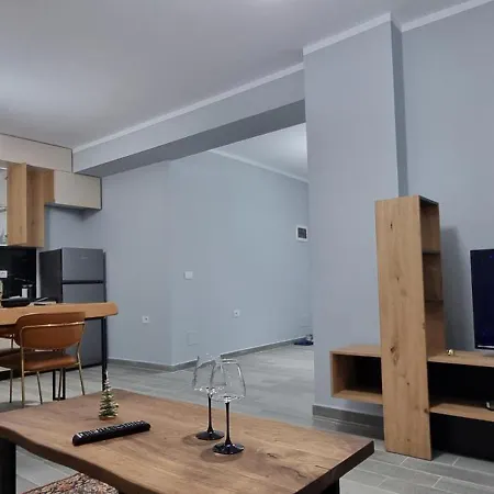 Apartment Mine Peza Lux Tirana